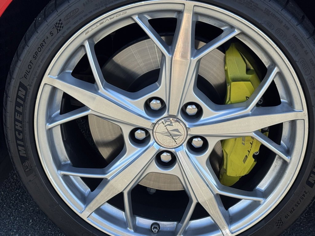 Used 2020 Chevrolet Corvette Stingray Premium Cpe w/ 3LT Preferred Equipment Group image 39