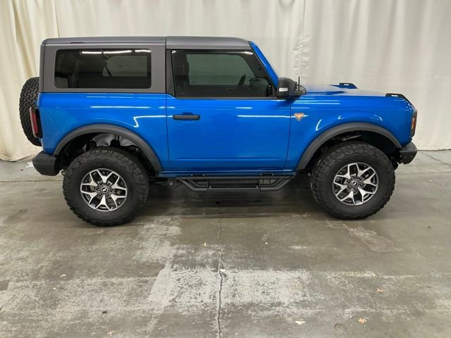 Used 2023 Ford Bronco Badlands image 2