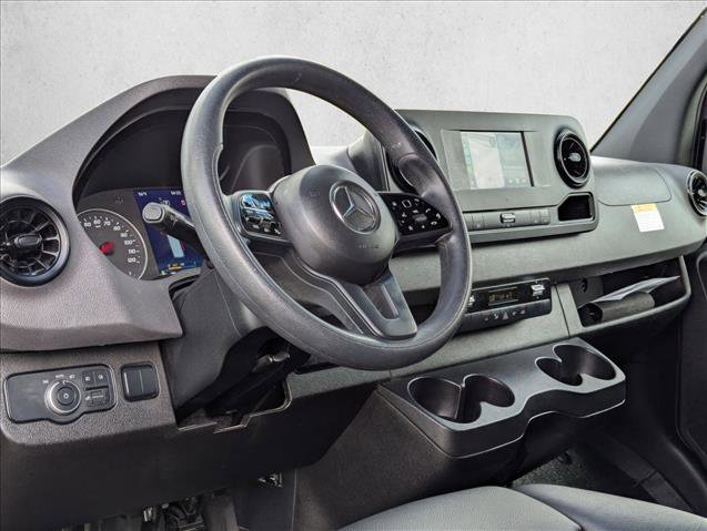 Used 2023 Mercedes-Benz Sprinter 2500 image 10