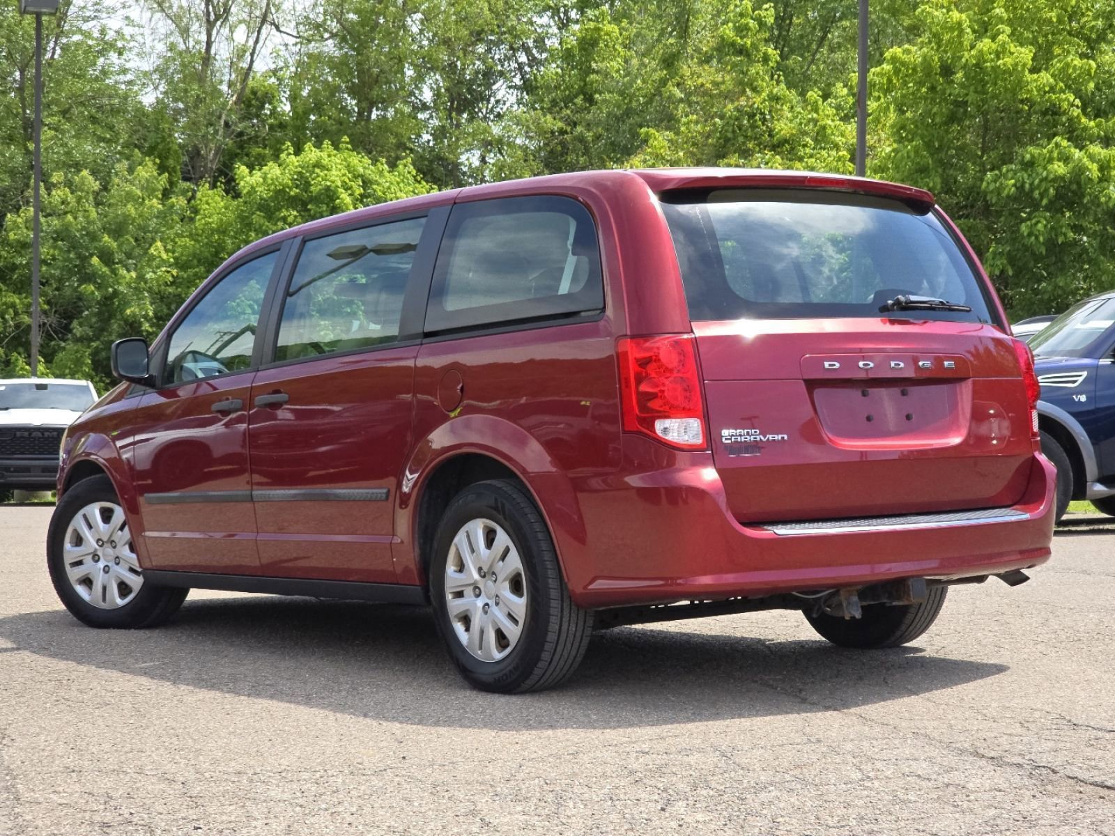 Used 2014 Dodge Grand Caravan American Value Package FWD image 11
