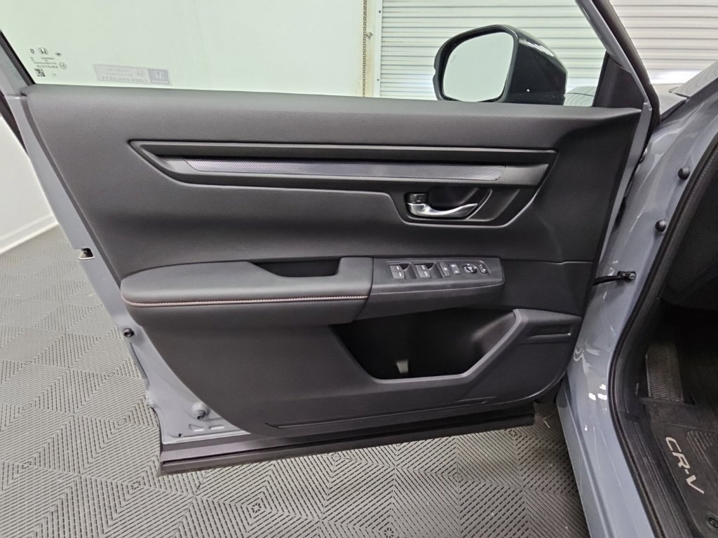 Used 2026 Honda CR-V Sport image 28