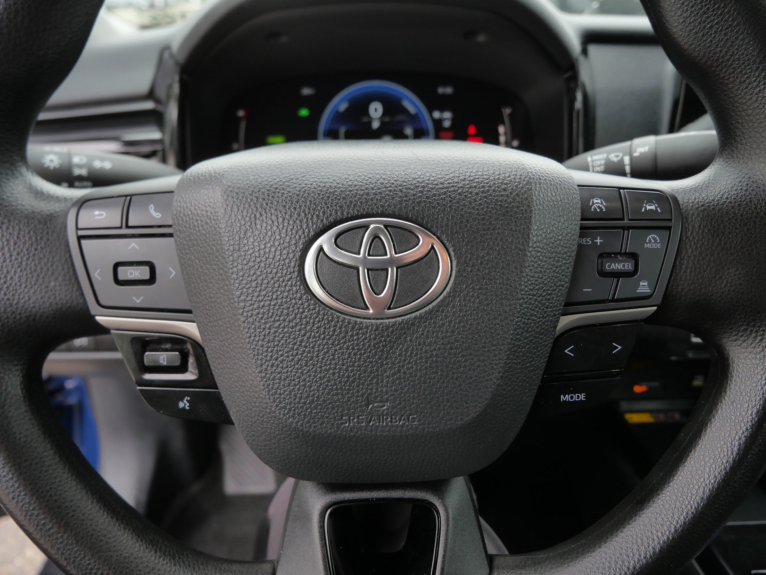 Certified 2025 Toyota Camry LE FWD image 27