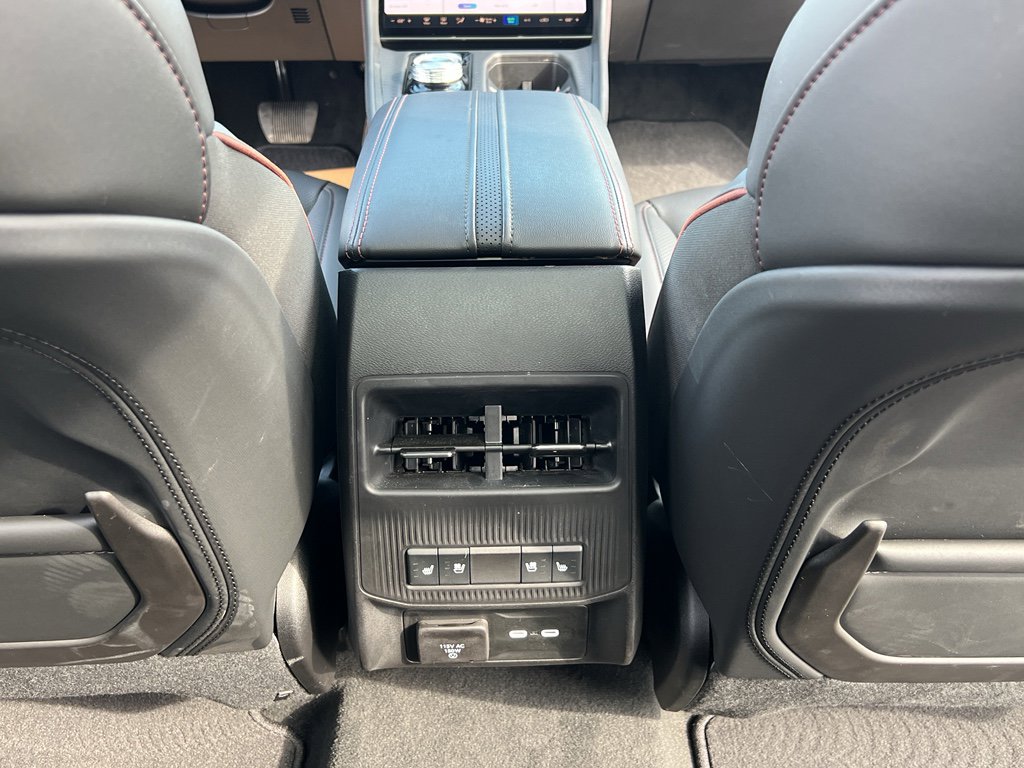 Used 2024 Jeep Wagoneer Launch Edition image 41