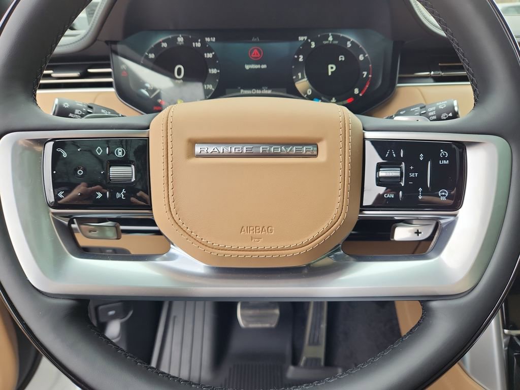 New 2025 Land Rover Range Rover Long Wheelbase SE image 18
