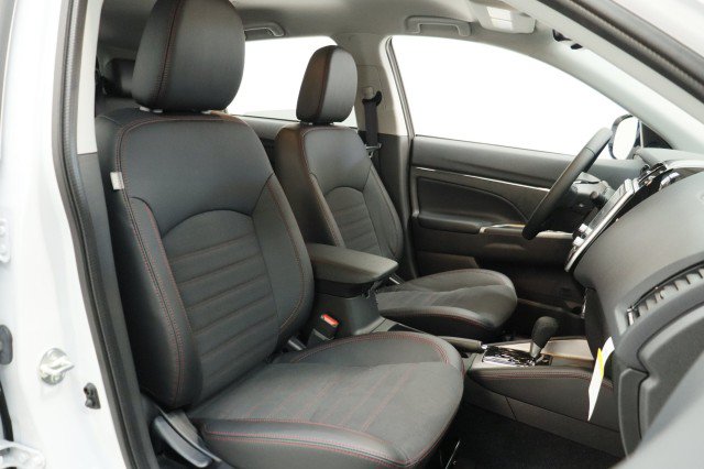 New 2027 Mitsubishi Outlander Sport SE AWD/4WD image 18