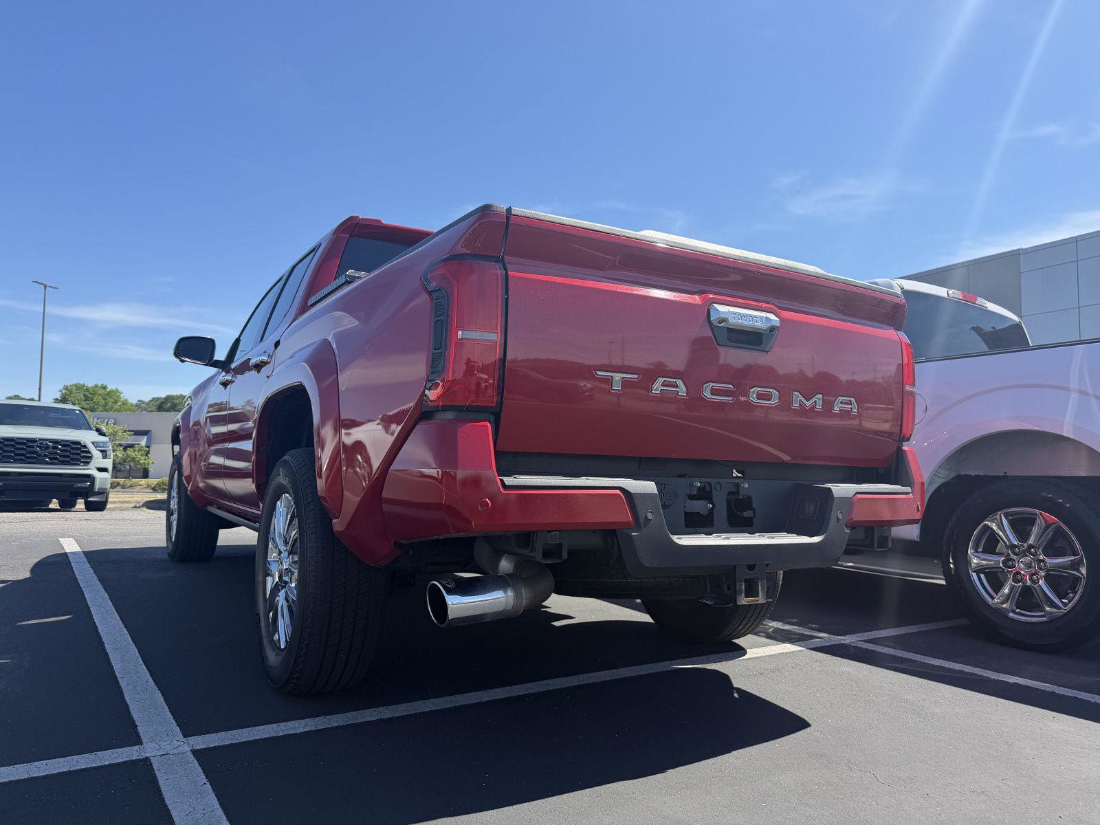 Used 2024 Toyota Tacoma Limited w/ Limited Package (LT) AWD/4WD image 6