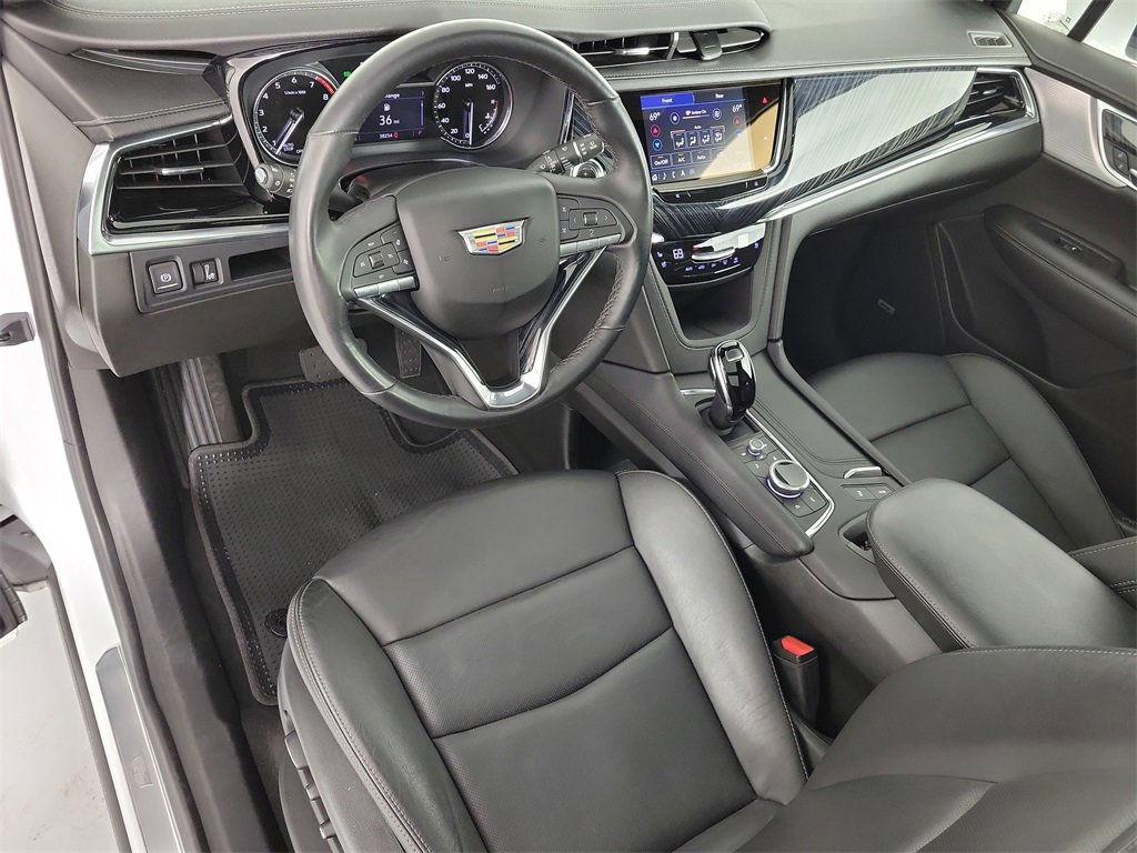 Certified 2023 Cadillac XT6 Premium Luxury image 19