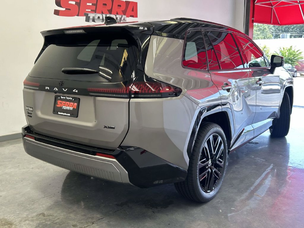 Used 2026 Toyota RAV4 XSE w/ Panoramic Sun Roof Package AWD/4WD image 3