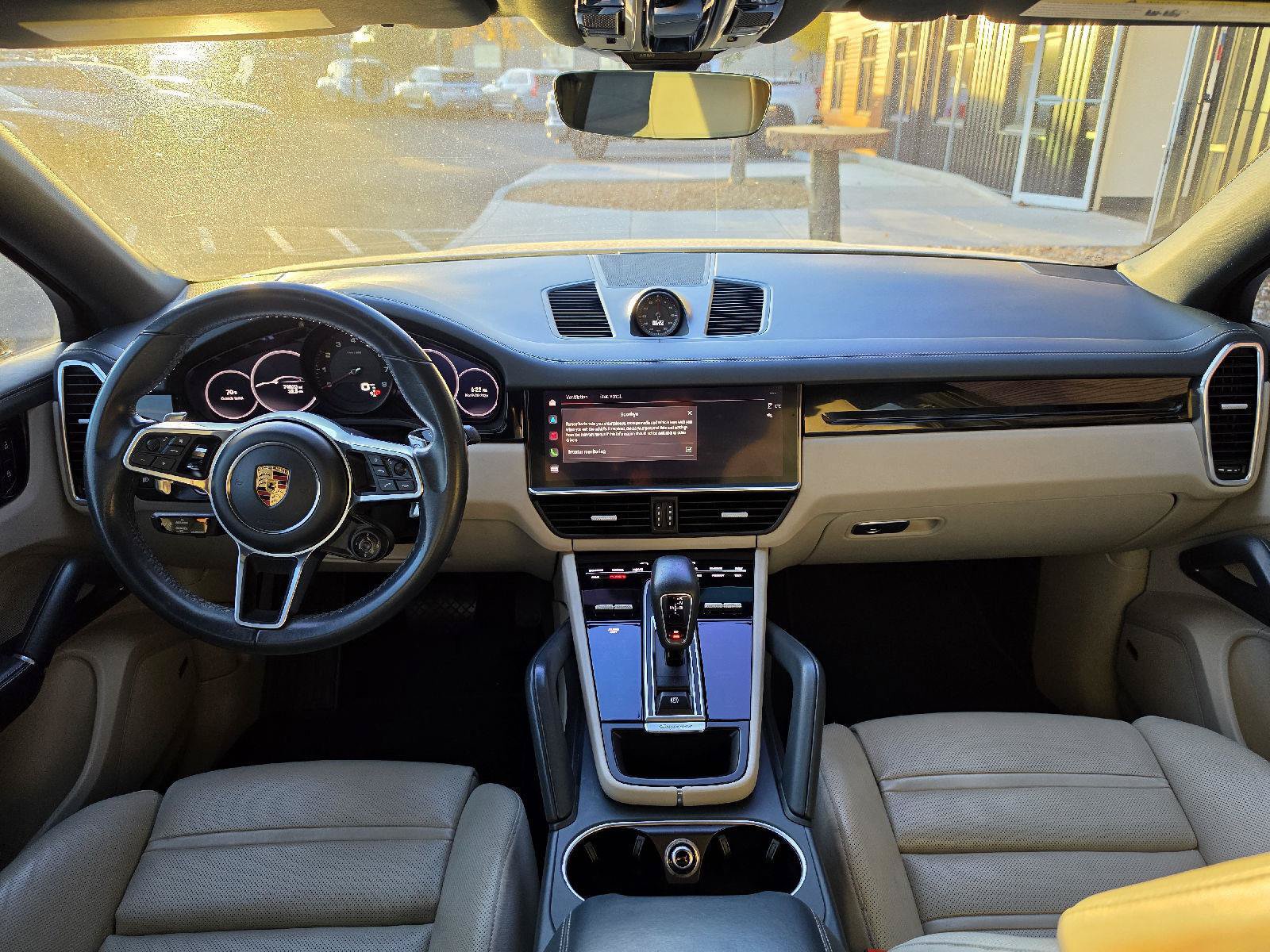 Used 2022 Porsche Cayenne Coupe w/ Premium Package AWD/4WD image 13