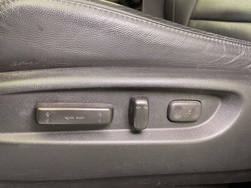 Used 2017 Acura MDX SH-AWD w/ Tech & Entertainment image 14