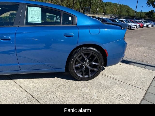 Used 2021 Dodge Charger SXT w/ Blacktop Package image 9