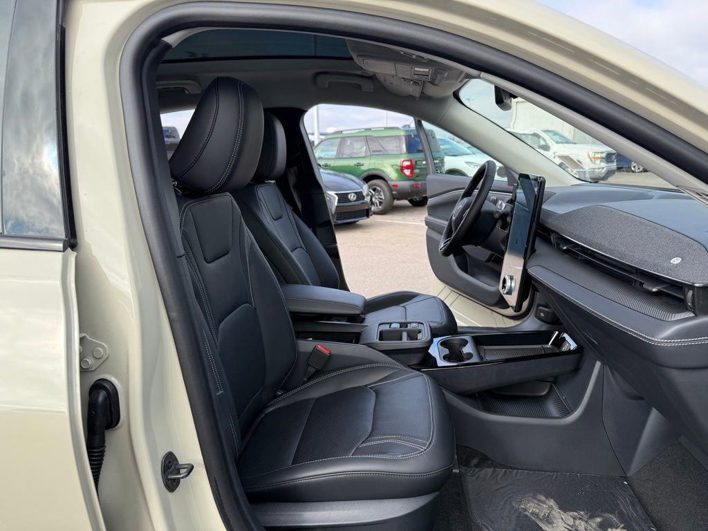 New 2025 Ford Mustang Mach-E Premium image 18