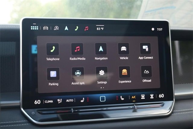 New 2025 Volkswagen Tiguan SE image 12