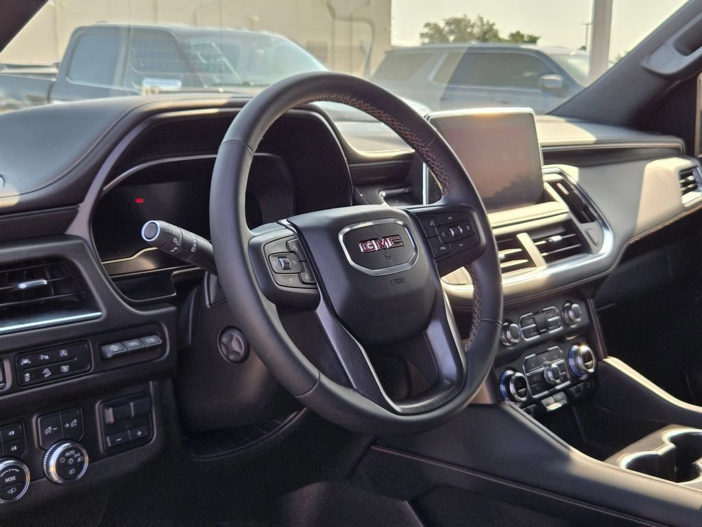 Used 2024 GMC Yukon AT4 w/ AT4 Premium Plus Package AWD/4WD image 10