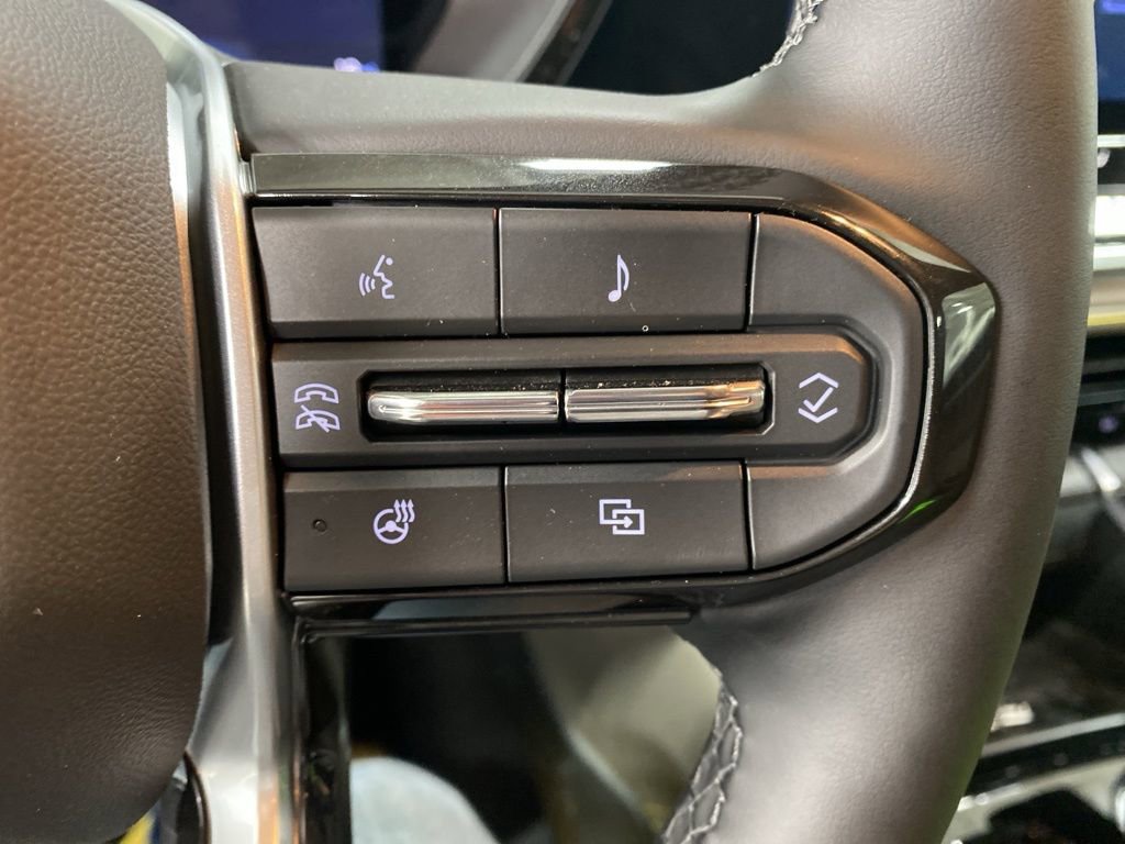 New 2025 Chevrolet Colorado ZR2 w/ Midnight Edition image 14