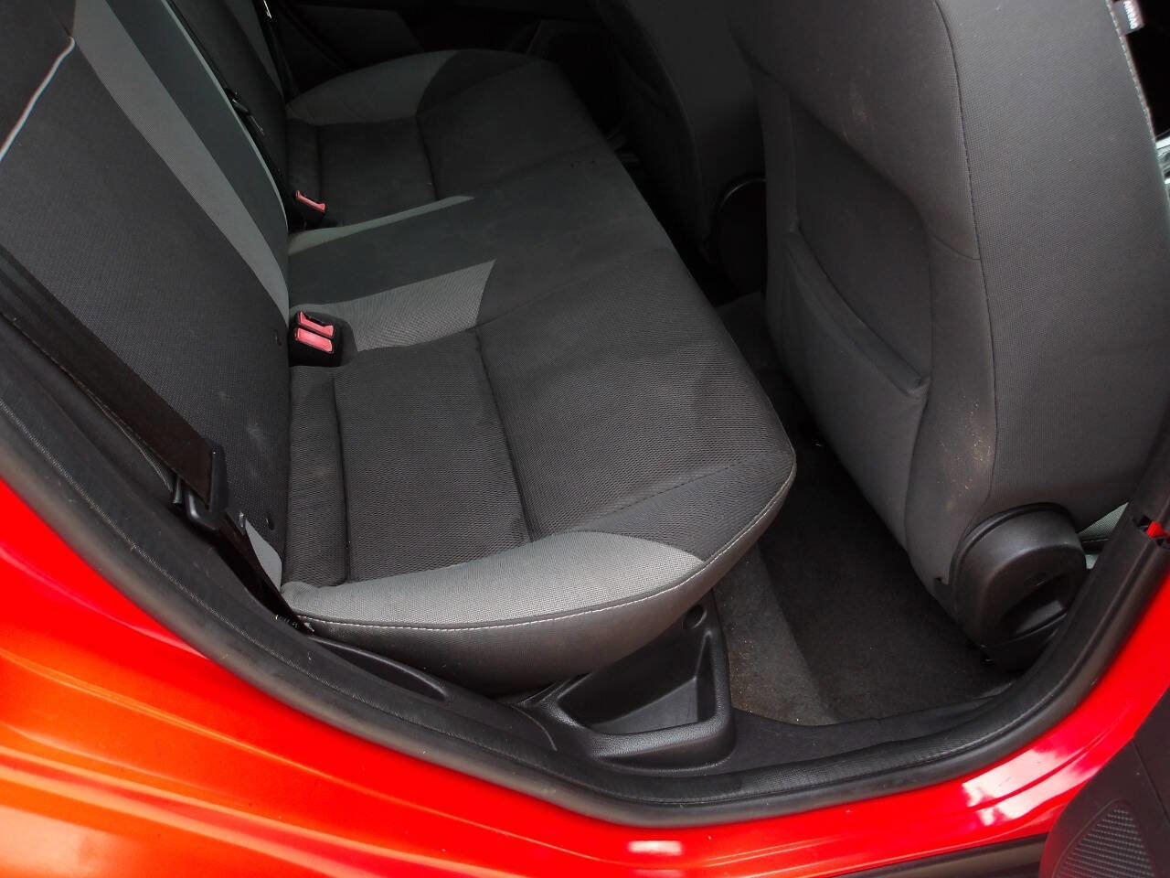 Used 2013 Ford Focus SE image 21