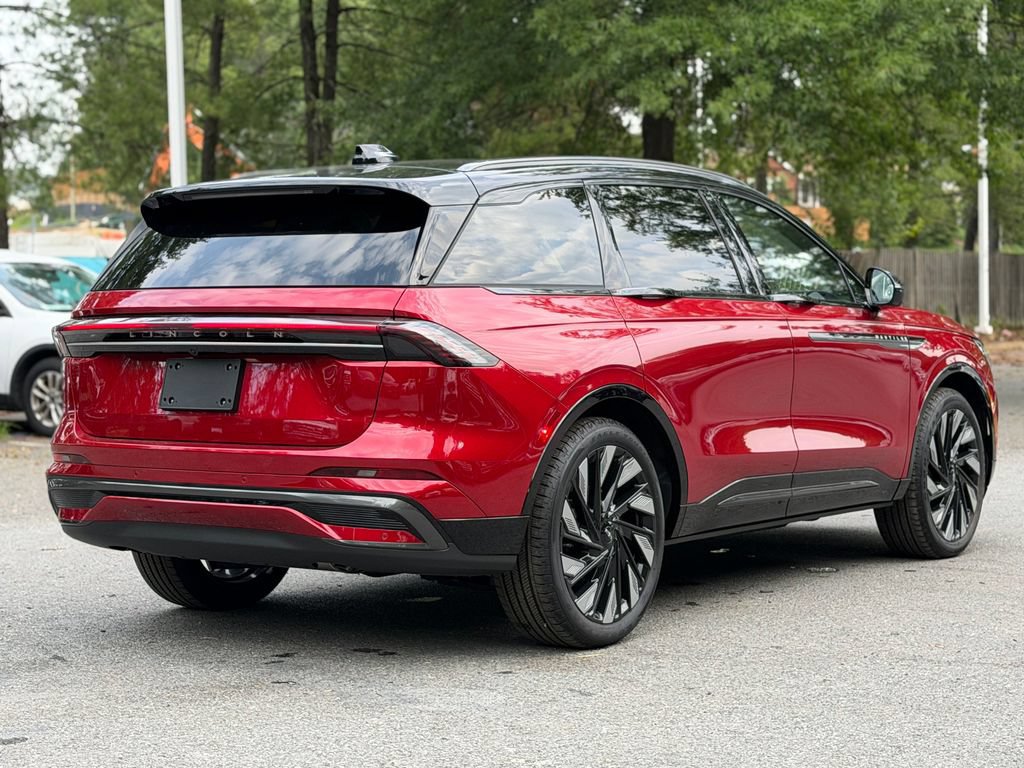 New 2026 Lincoln Nautilus Reserve w/ Jet Appearance Package AWD/4WD image 5