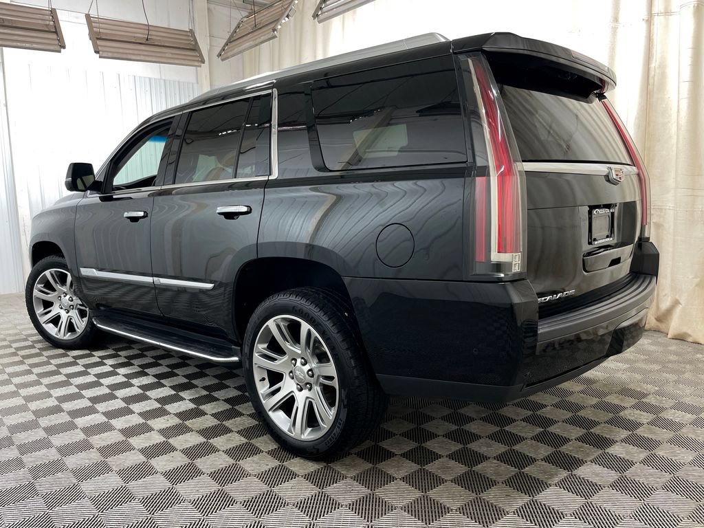 Used 2017 Cadillac Escalade Luxury AWD/4WD image 54