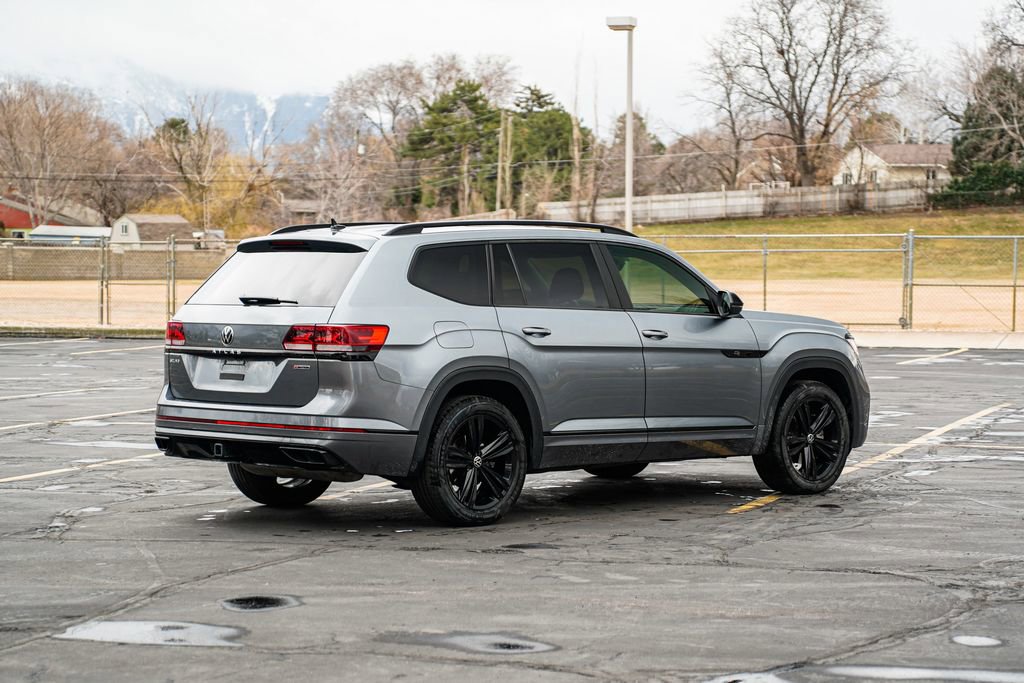 Used 2022 Volkswagen Atlas SEL R-Line image 5