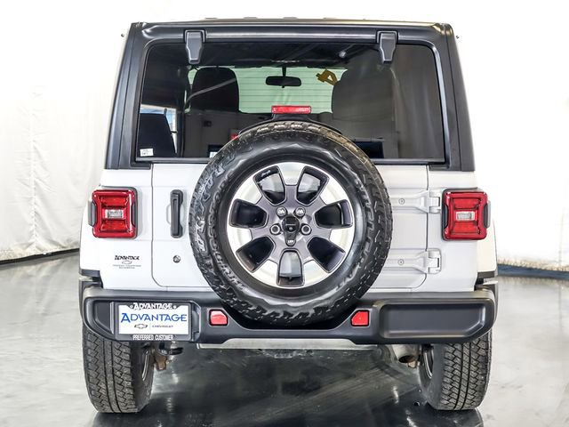 Used 2018 Jeep Wrangler Unlimited Sahara w/ LED Lighting Group AWD/4WD image 8