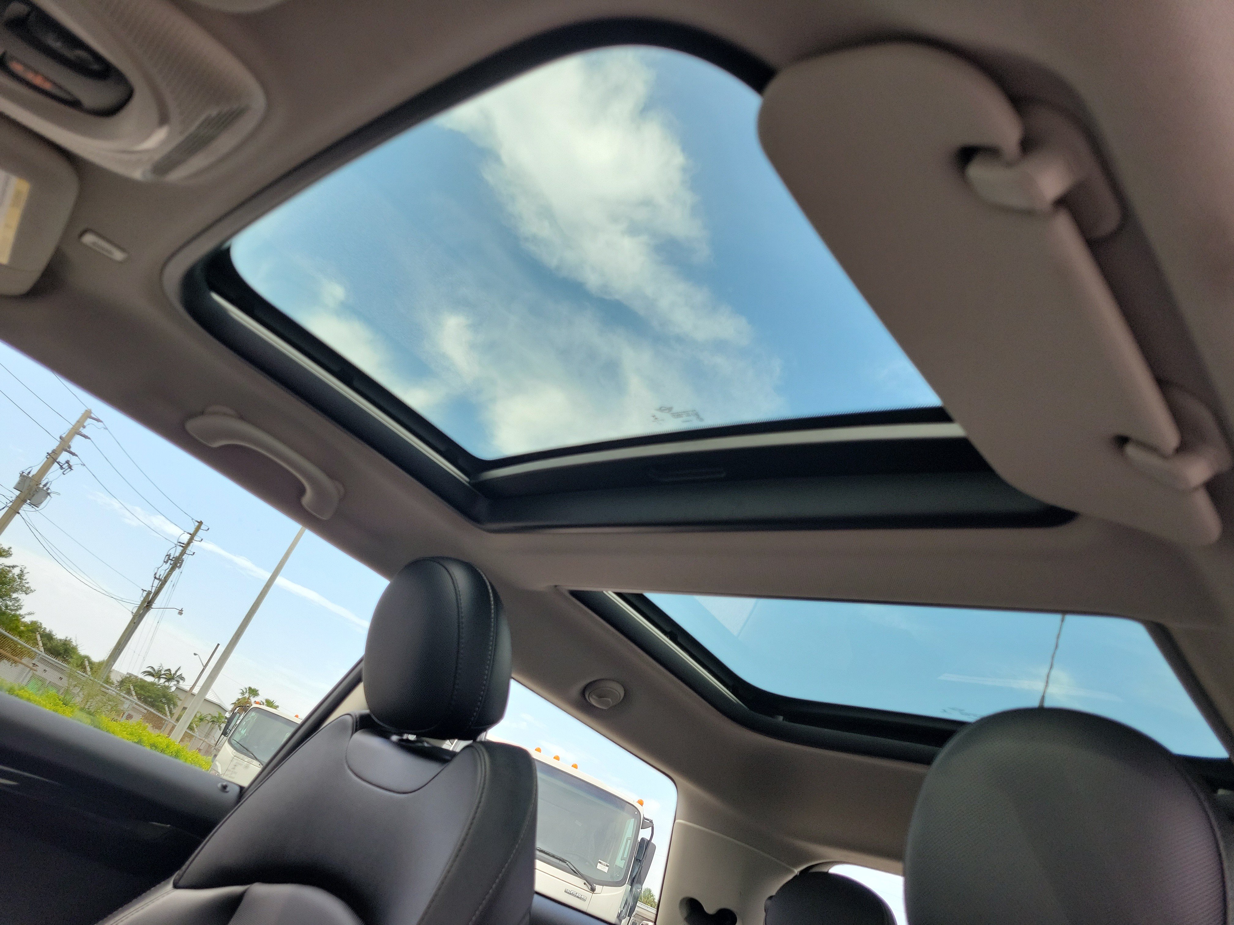 Used 2019 MINI Cooper S w/ Signature Upholstery Package FWD image 22
