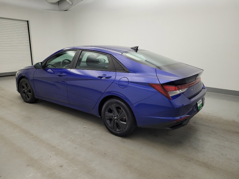 Used 2022 Hyundai Elantra SEL FWD image 3