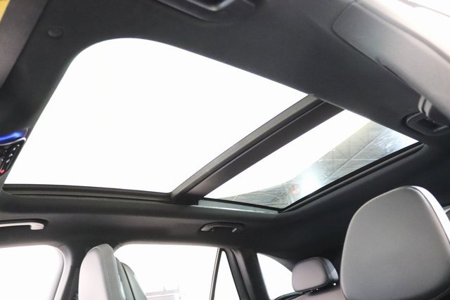 Certified 2025 Mercedes-Benz GLC 300 4MATIC image 7