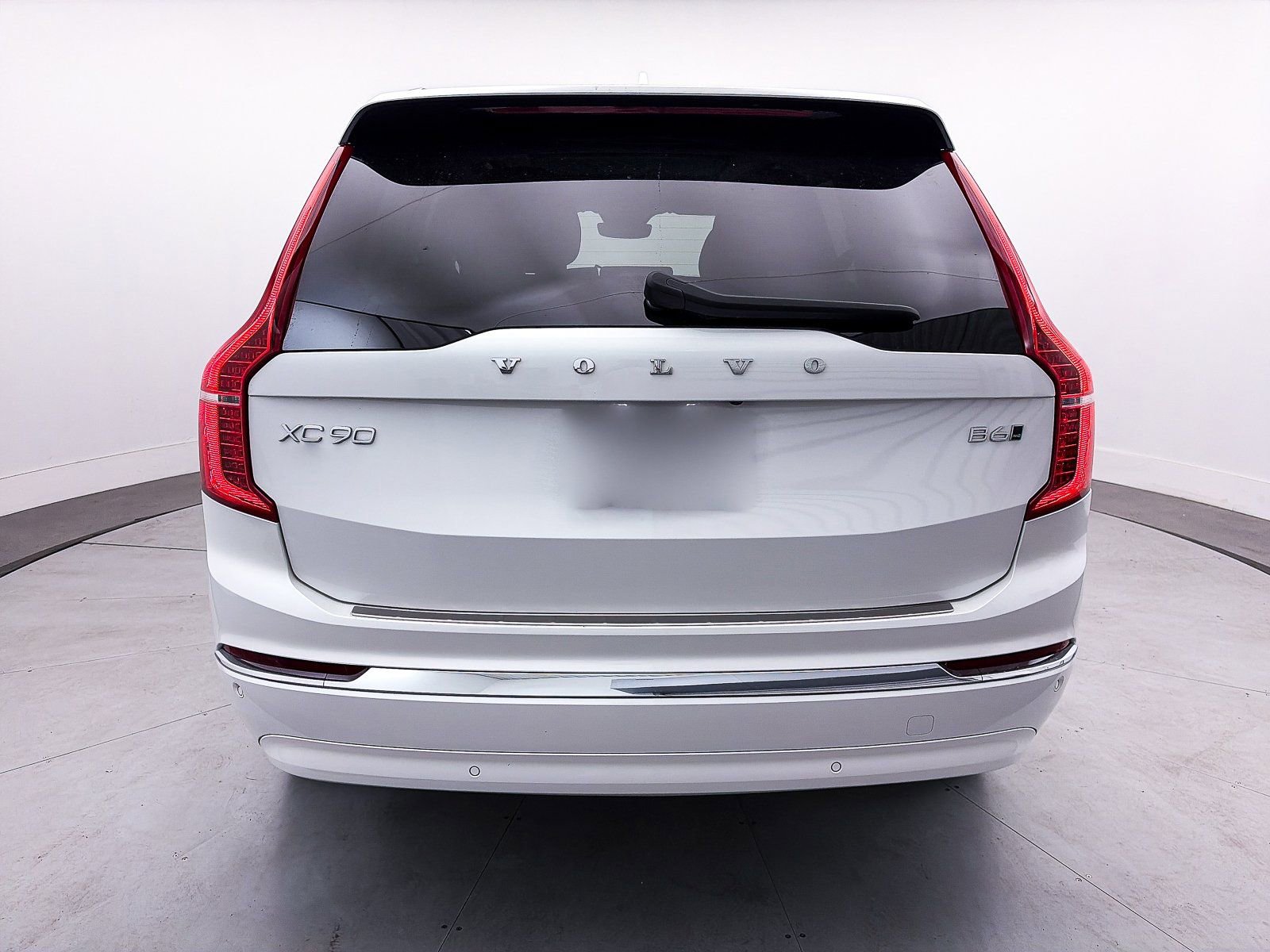 Used 2024 Volvo XC90 B6 Plus w/ Protection Package Premier image 15