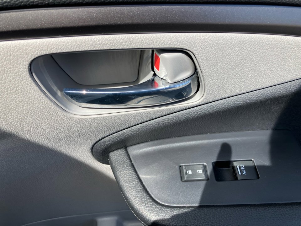 Used 2019 Honda Pilot LX image 35
