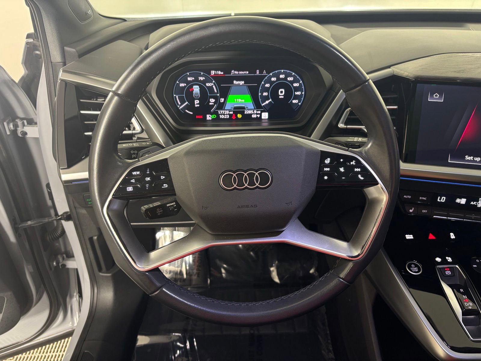 Used 2023 Audi Q4 e-tron Premium Plus w/ Premium Plus AWD/4WD image 12