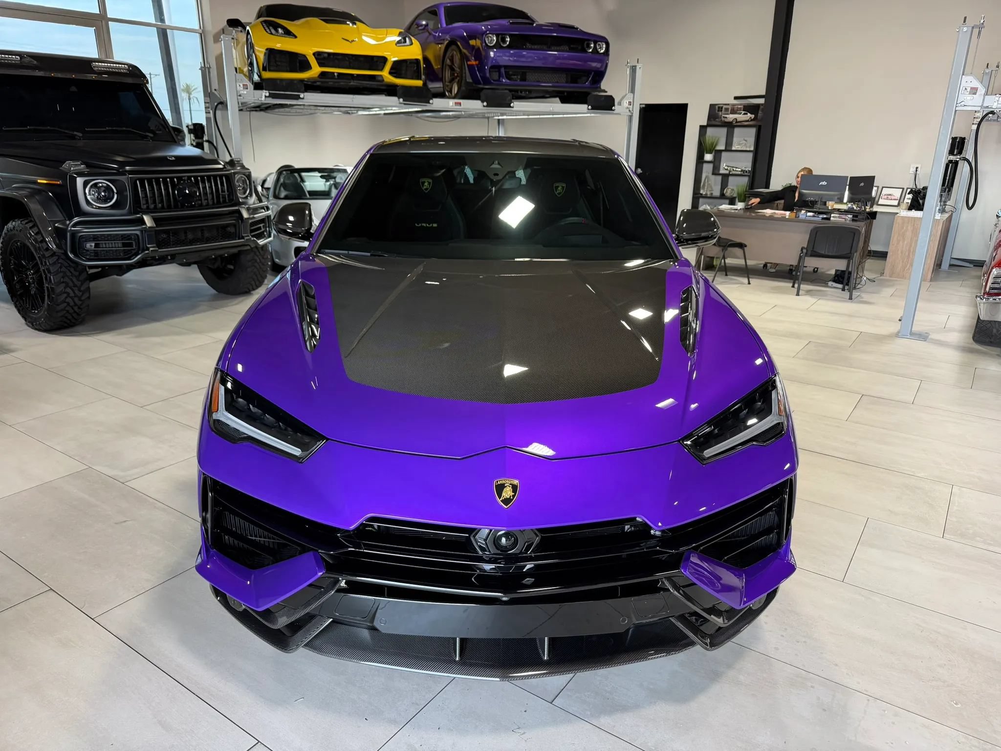 Used 2024 Lamborghini Urus Performante AWD/4WD image 21