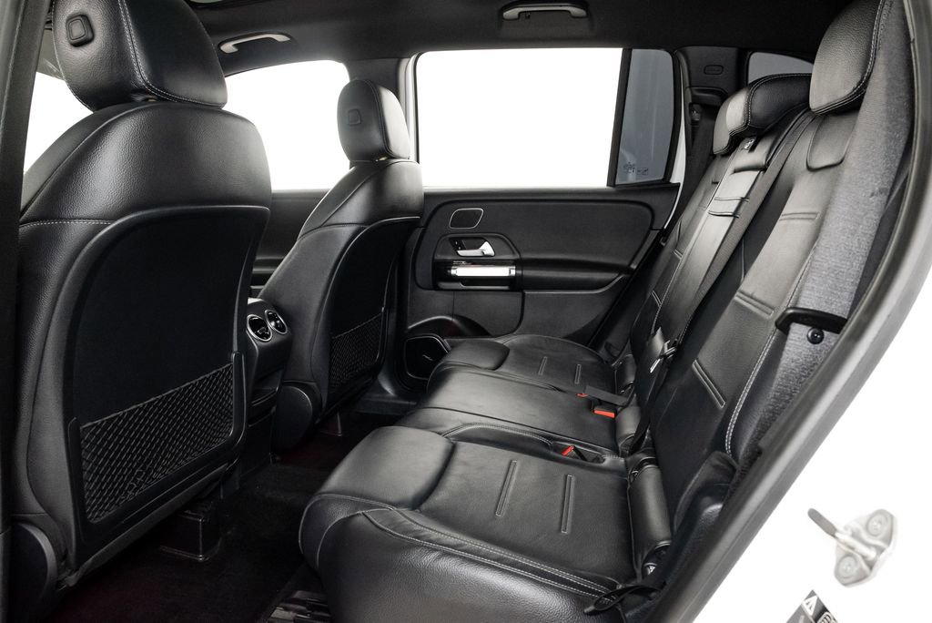Used 2021 Mercedes-Benz GLB 35 AMG 4MATIC image 28