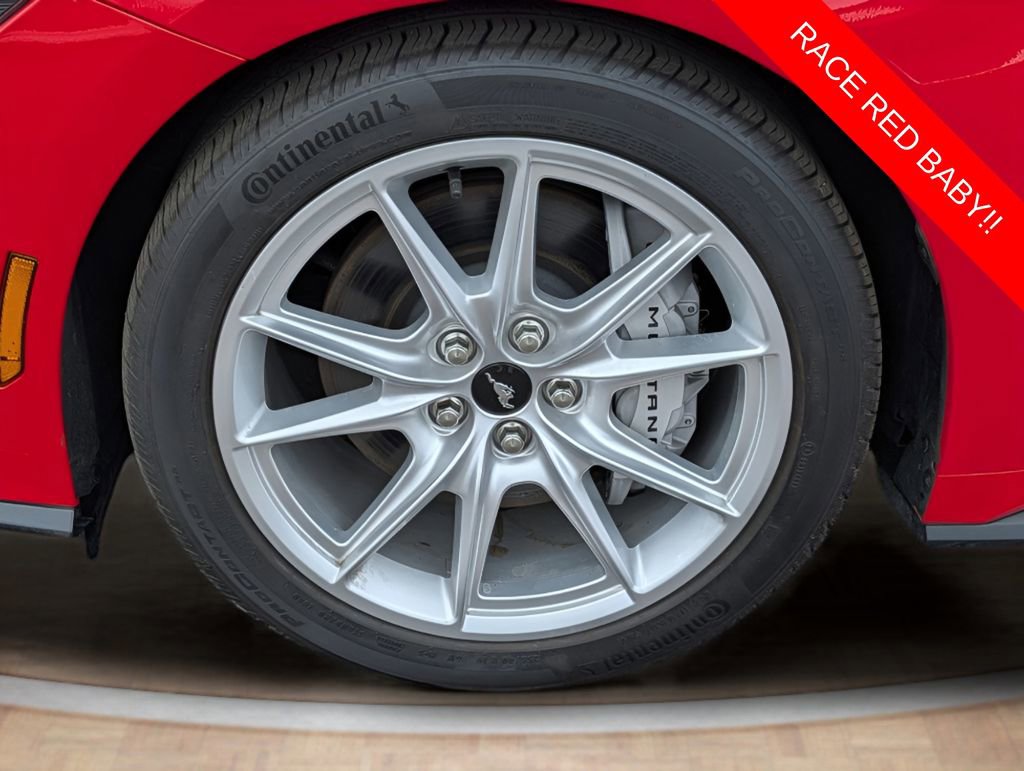 Used 2025 Ford Mustang GT Premium RWD image 9