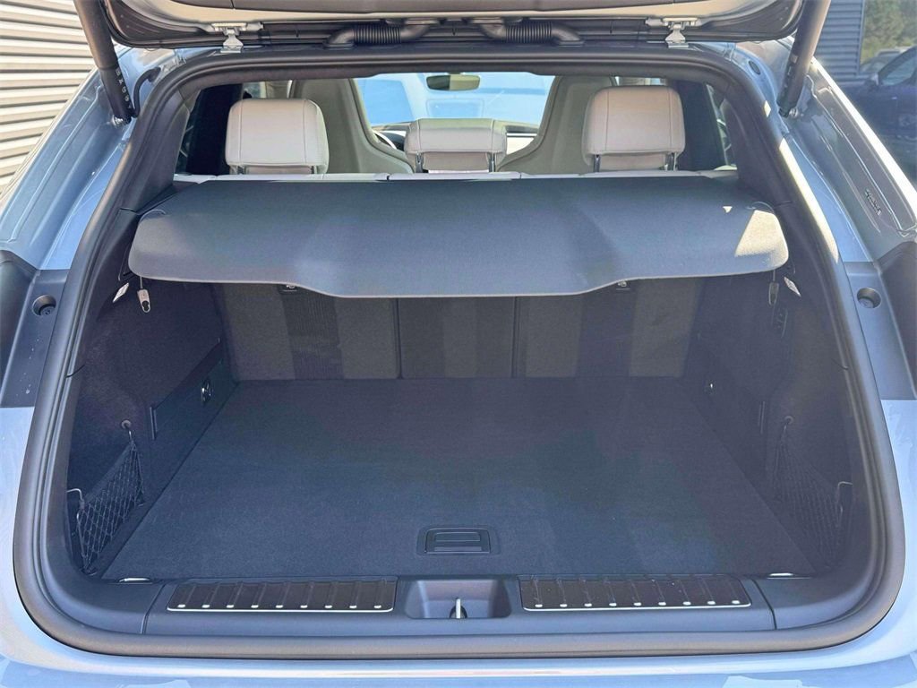 New 2025 Porsche Macan Turbo Electric image 30