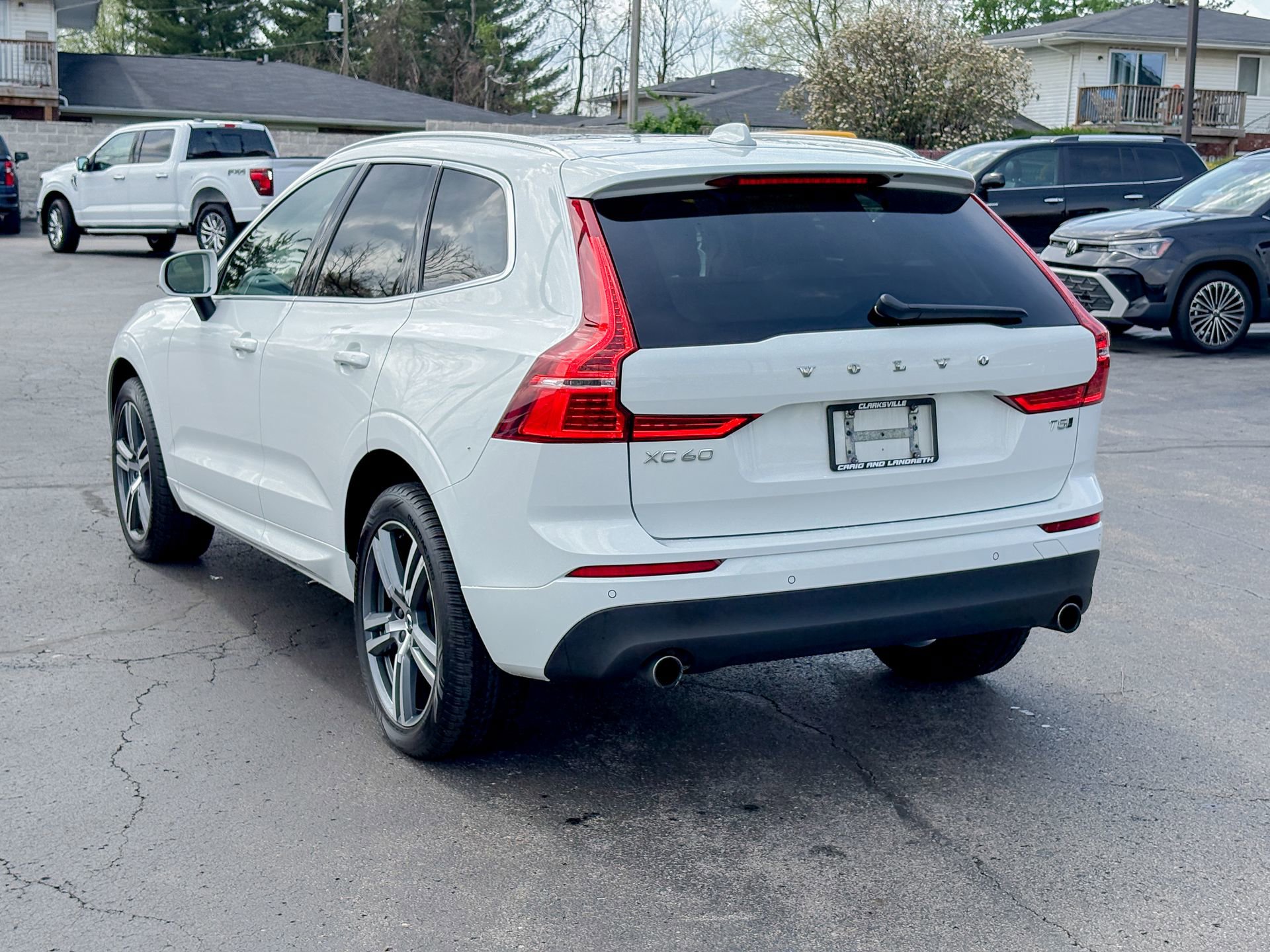 Used 2021 Volvo XC60 T5 Momentum w/ Advanced Package image 8