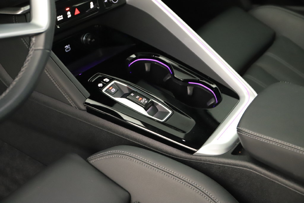 Certified 2025 Audi Q5 Prestige AWD/4WD image 17