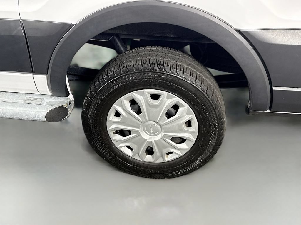 Used 2025 Ford Transit 250 Low Roof w/ Exterior Upgrade Package RWD image 31