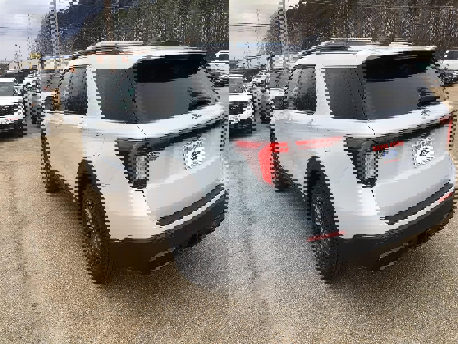 New 2026 Ford Explorer ST-Line w/ ST-Line Street Pack image 14