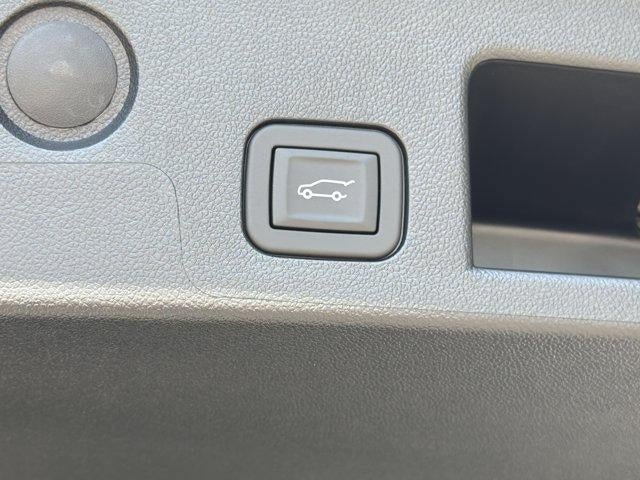 New 2027 GMC Terrain Elevation w/ Elevation Premium Package FWD image 17