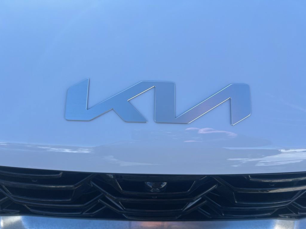 Certified 2024 Kia Sorento SX image 30