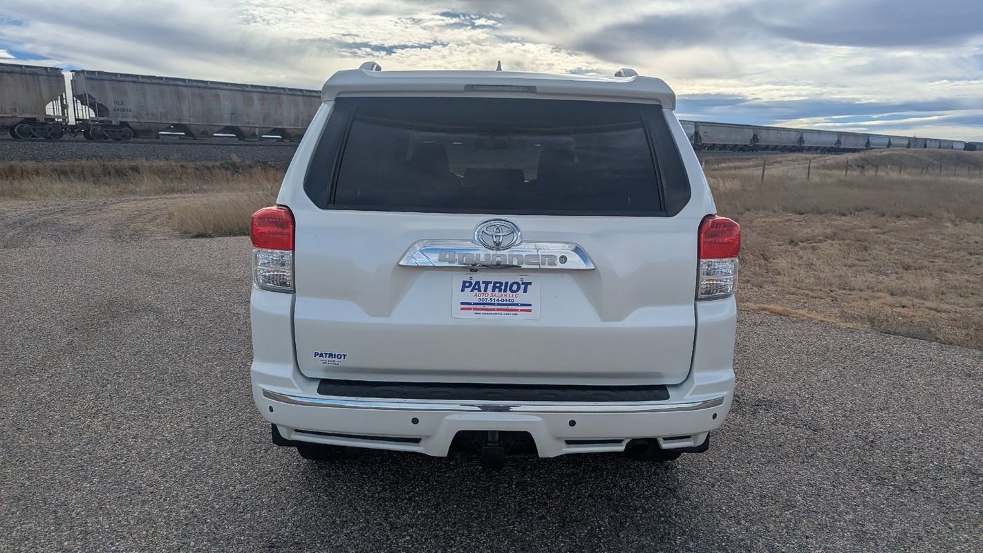 Used 2010 Toyota 4Runner SR5 image 4