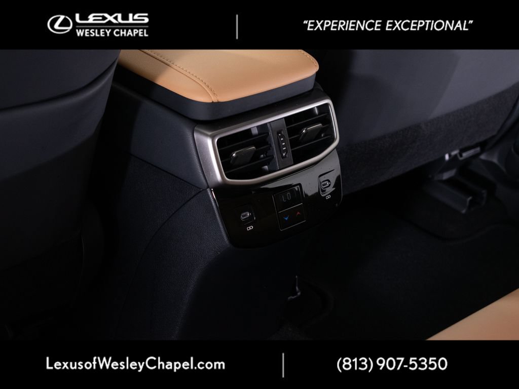 Used 2025 Lexus RX 350 Premium w/ Accessory Package (Z1) FWD image 25