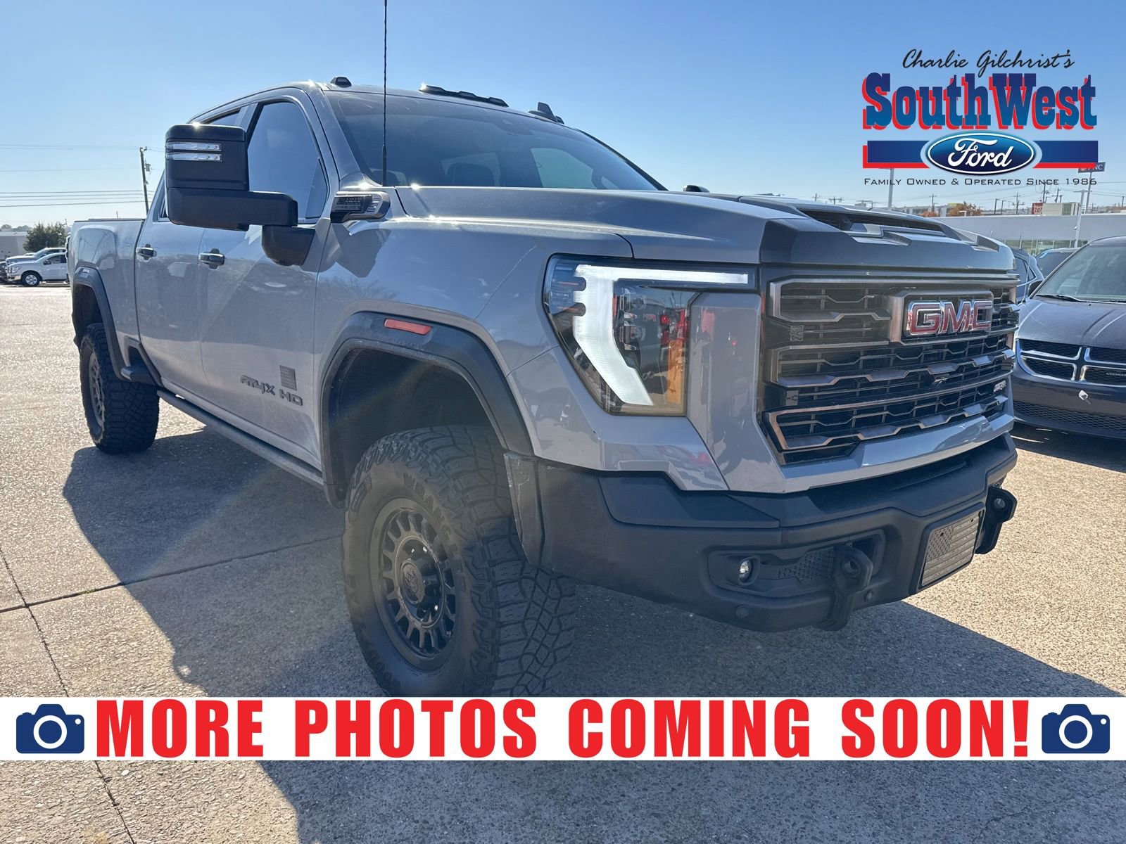 Used 2025 GMC Sierra 2500 AT4X w/ AT4X AEV Edition image 1
