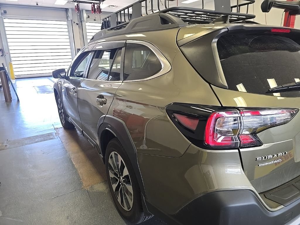 Used 2024 Subaru Outback Limited XT AWD/4WD image 5