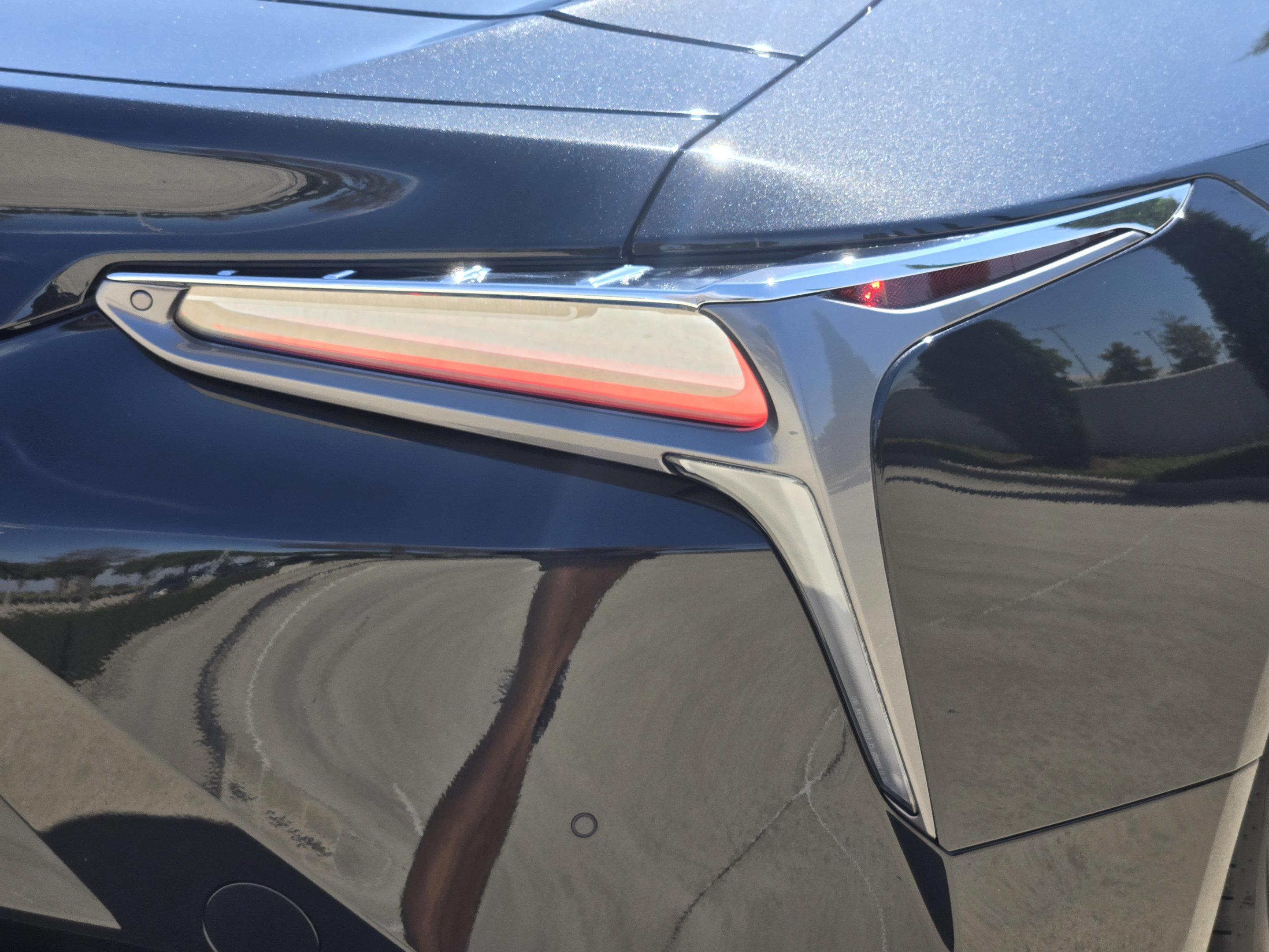 Certified 2024 Lexus LC 500 Coupe w/ Dynamic Handling Package RWD image 37