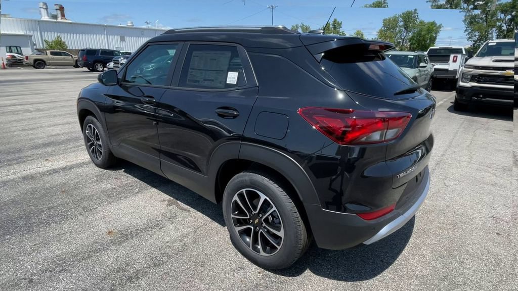 New 2026 Chevrolet TrailBlazer LT w/ Convenience Package FWD image 8
