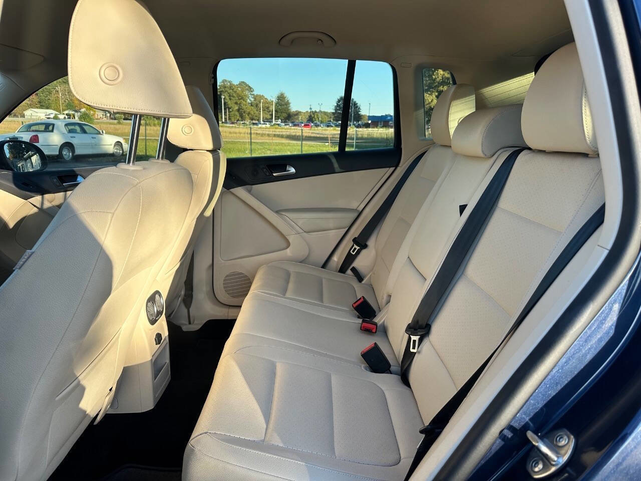 Used 2016 Volkswagen Tiguan S image 26