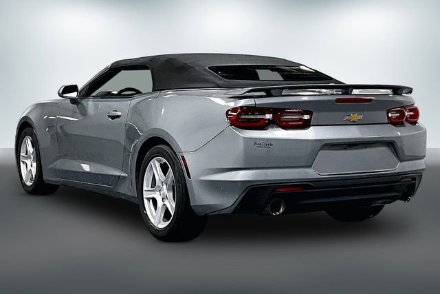 Used 2023 Chevrolet Camaro LT RWD image 5