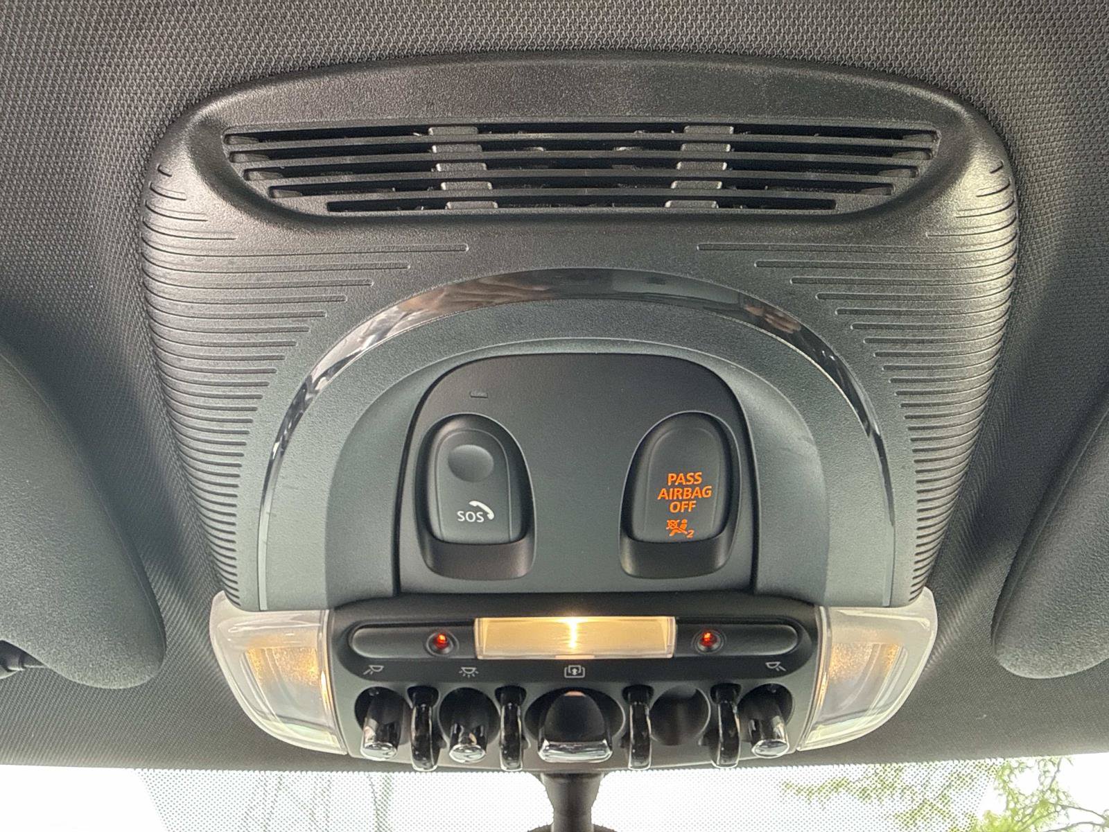 Used 2019 MINI Cooper 2-Door Hardtop FWD image 31