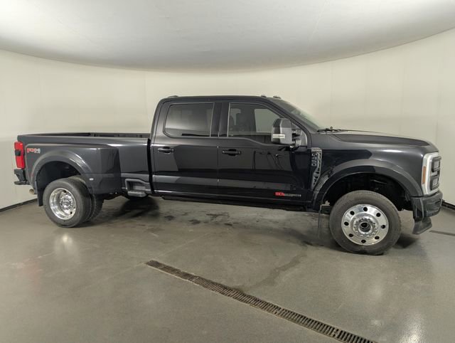 Used 2025 Ford F450 Platinum w/ FX4 Off-Road Package image 8
